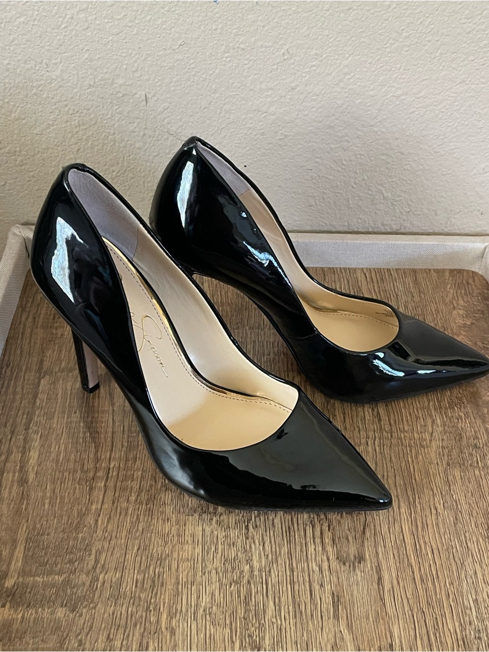 Jessica Simpson Black Patent- size 7